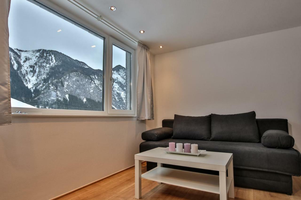 Arlberg Kristall Appartements Dalaas Esterno foto